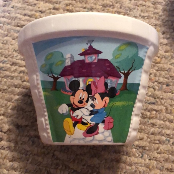 2 Mickey Mouse Bowls - Picture 4 of 6